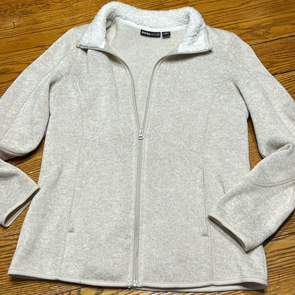 Swiss Tech sweater cardigan zip front. Size Medium (8-10).  Cream color.
